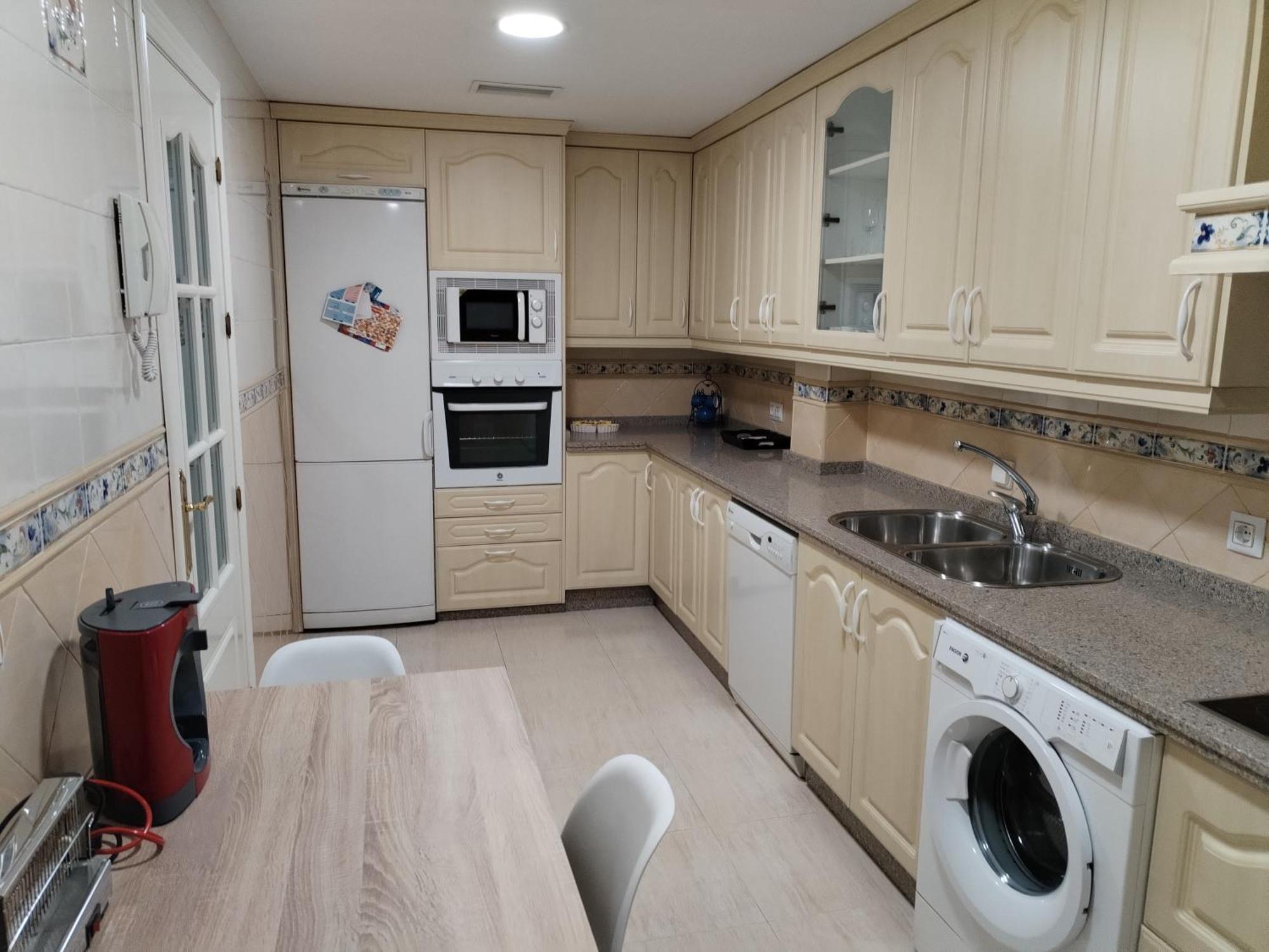Apartamento Con Parking Privado Gratis Incluido Kordoba Bagian luar foto